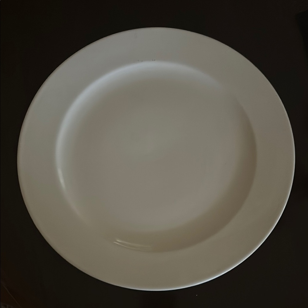 Crown Stoneware Charger Plates (12 available)